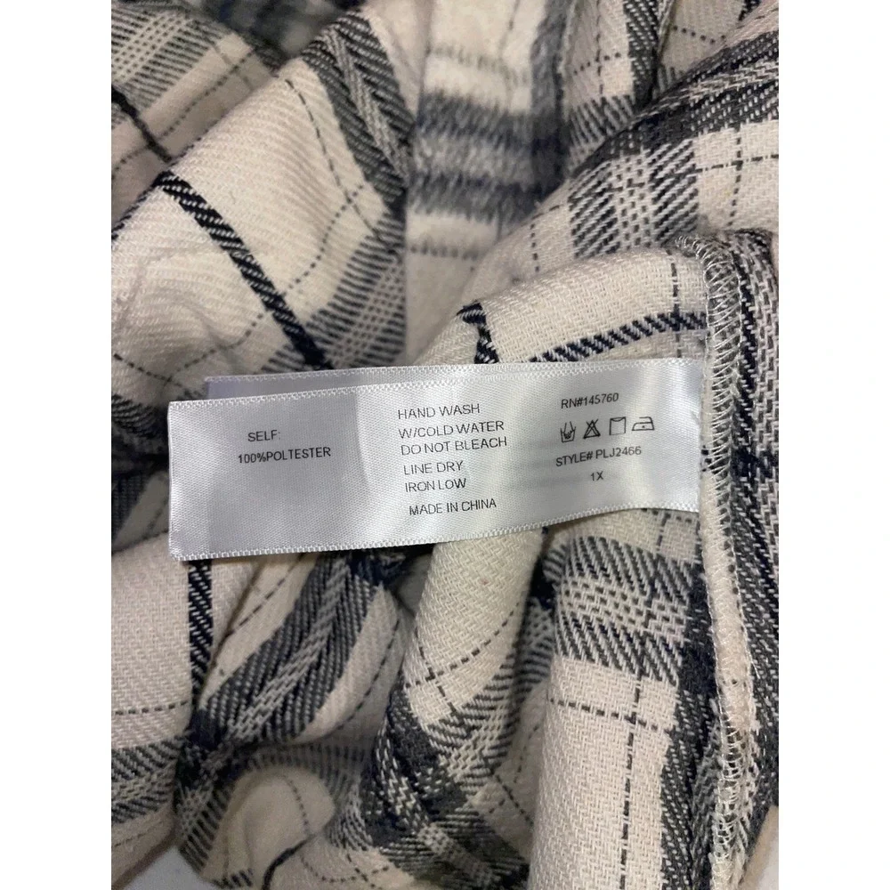 Camellia Plaid Button Down Shacket Women 1X Cream Navy Grid Shirt Jacket - Picture 6 of 8
